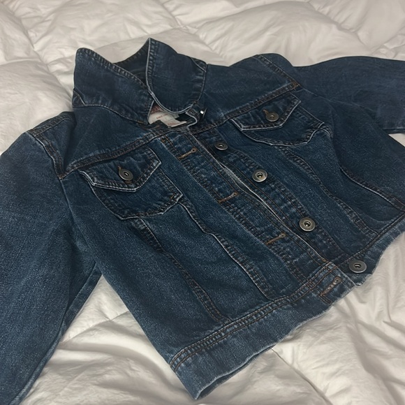 Vintage denim jacket from Mossimo Supply Co. Cute 90s jean jacket fitting large. - Picture 4 of 5